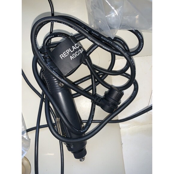 GARMIN Mobile GPS 45XL Personal Navigator Bundle + Car Adaptor/Plug/Mount/Sensor - Picture 3 of 13